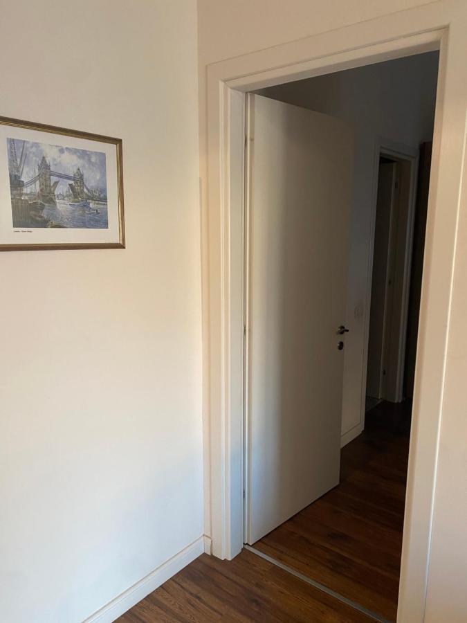 Ambassador Tirana Apartment Eksteriør bilde