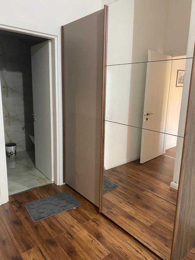 Ambassador Tirana Apartment Eksteriør bilde