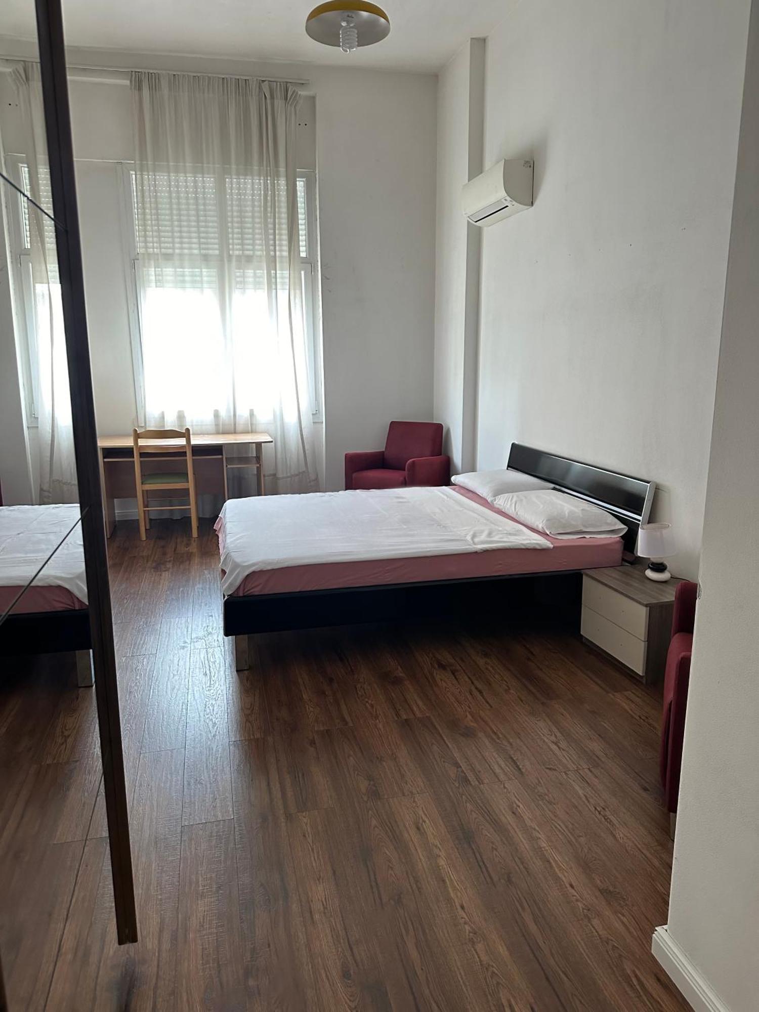 Ambassador Tirana Apartment Eksteriør bilde