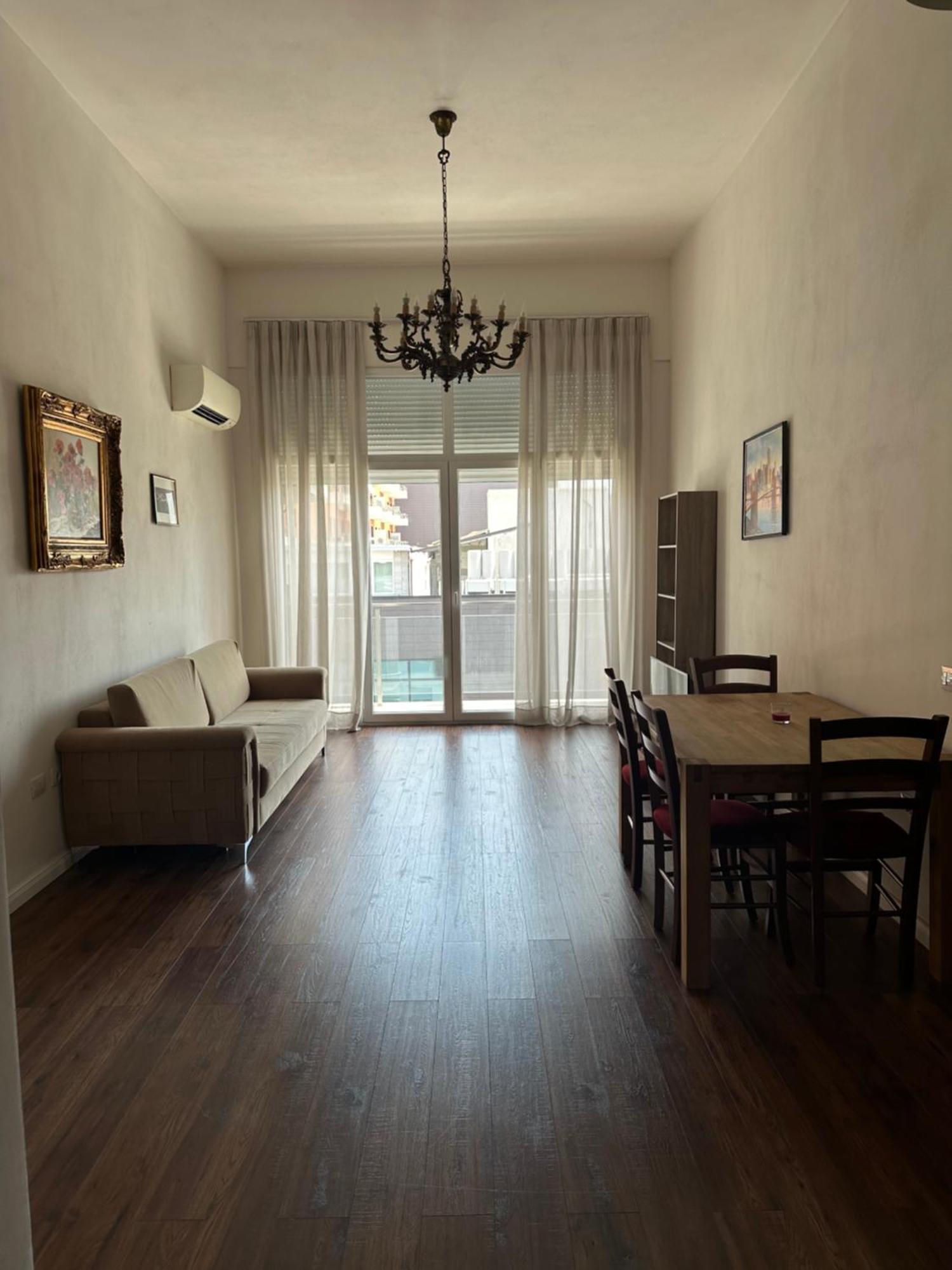 Ambassador Tirana Apartment Eksteriør bilde
